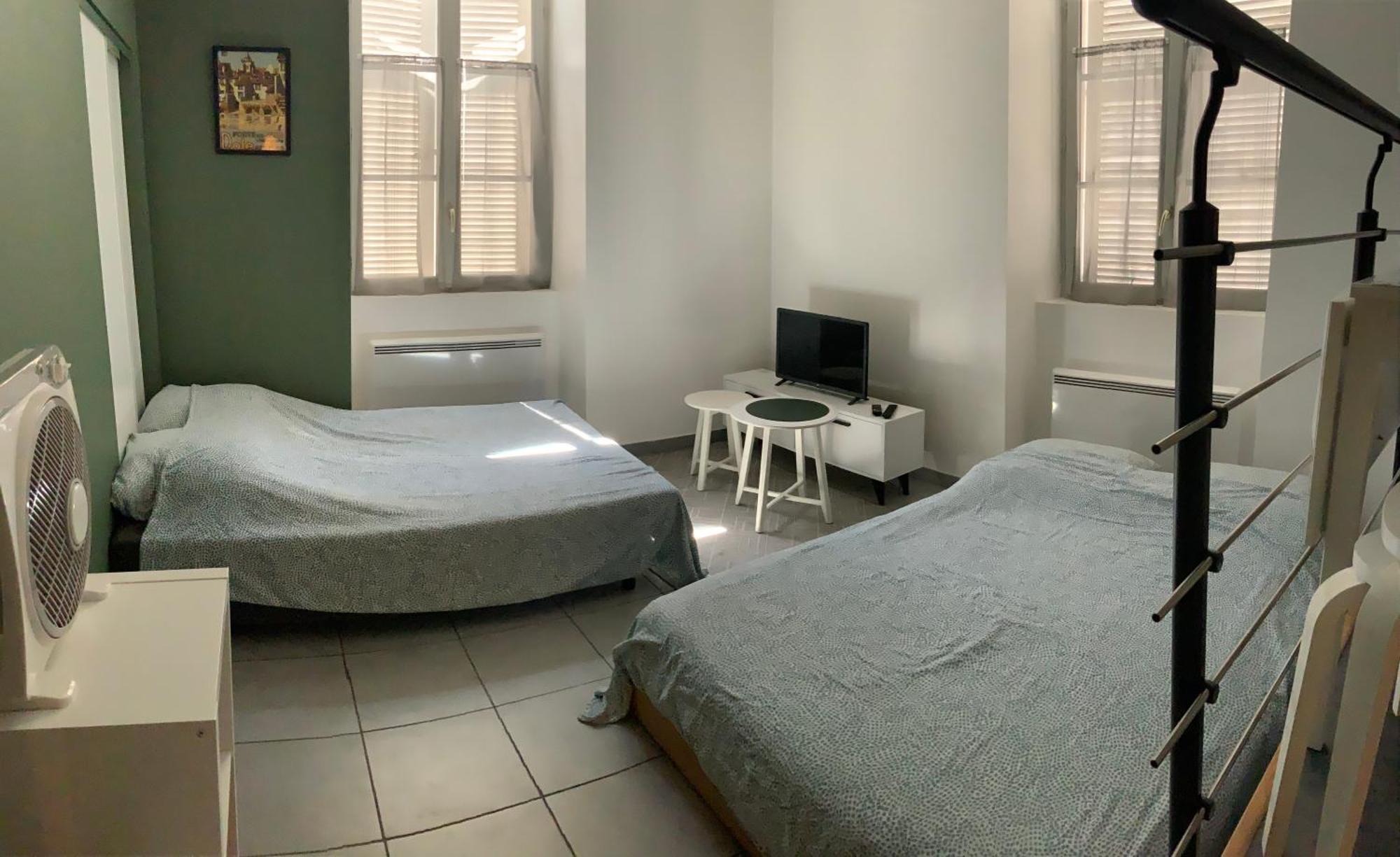 Apartment Grevy Deux Etoiles, *